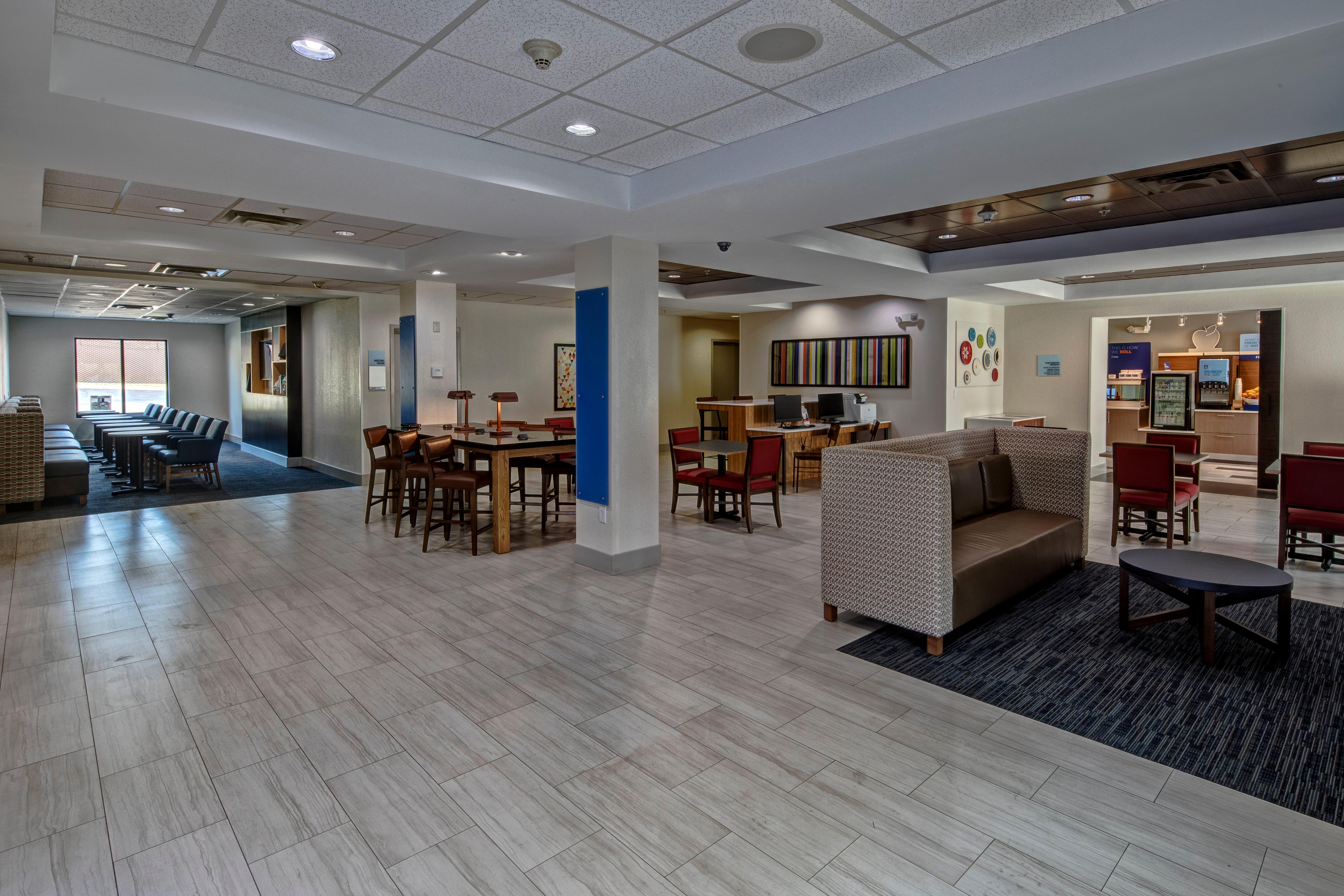 Holiday Inn Express Hotel & Suites Smyrna-Nashville Area By Ihg Bagian luar foto